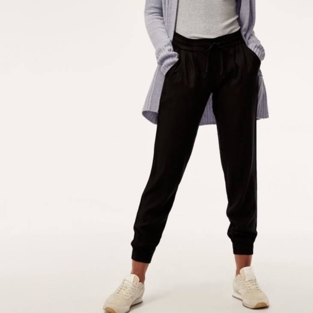 Aritzia- Azure Skies Los Feliz Joggers black XS